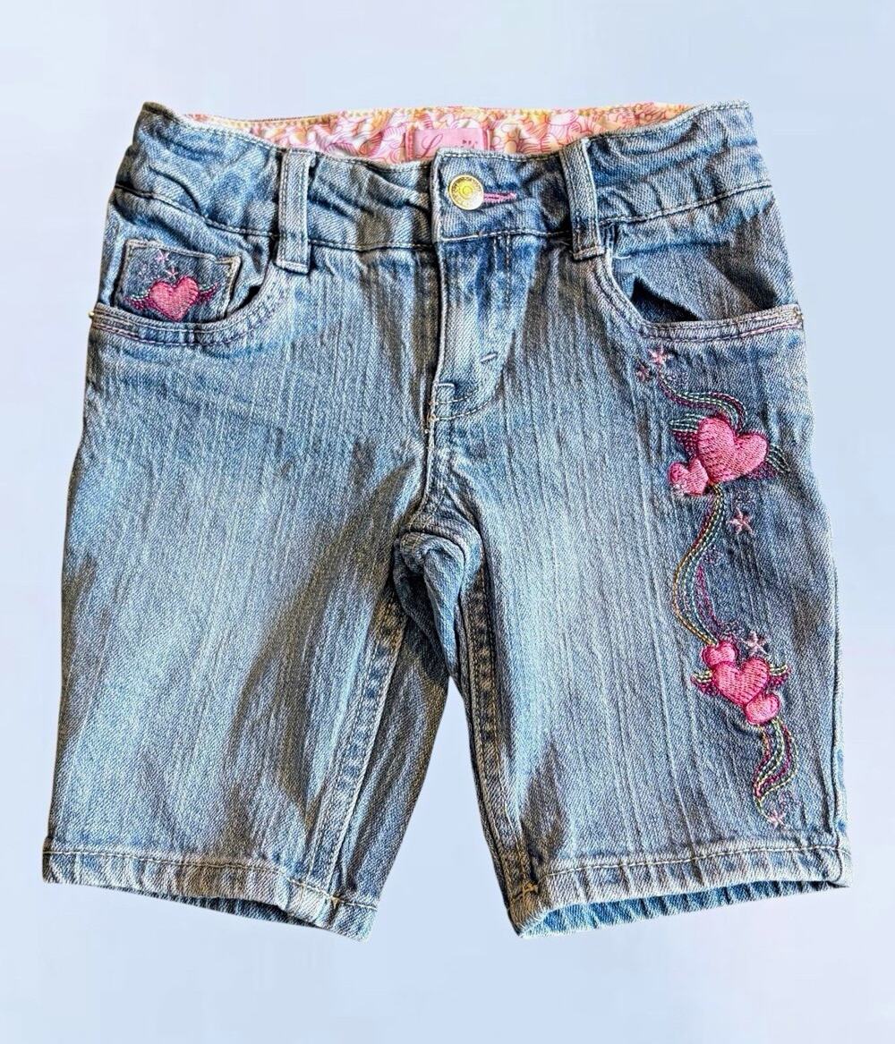 Vintage Levi's Girls Pink Heart Embroidered Bermuda Denim Shorts Size 5